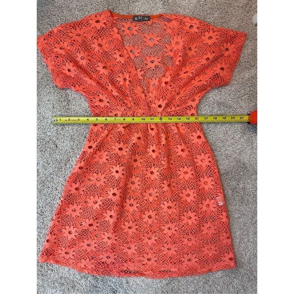 B.Split swimsuit cover - Picture 4 of 8